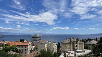 Large apartment in an Austro-Hungarian villa in Opatija with parking and terrace, for sale 