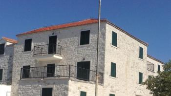 Seafront building of 6 new apartments on Brac 