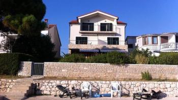 Nice beachfront villa in Bibinje near Zadar 