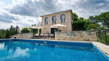 Huge estate in Istria in Porec area with 1 hectare of land, private olive grove and vineyard 