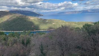 Terrain de 13000 m². avec une vue fantastique sur la mer 