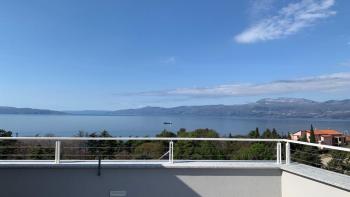 Fantastic penthouse for sale in Trsat with Kvarner Bay views 