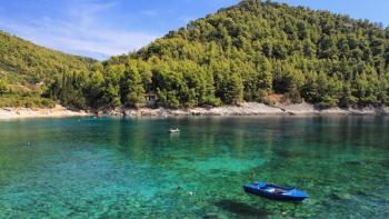 Huit terrains à bâtir sur un emplacement fantastique au nord de Korcula 