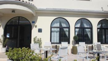 Boutique-hotel for sale in Basanija area near Umag just 850 meters from the beaches 