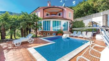 Villa with a pool and beautiful panoramic sea view, Opatija 