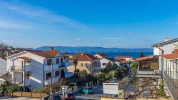 Guest house with panoramic views and restaurant in Njivice, Omišalj just 100 meters from the sea 