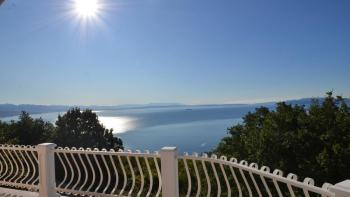 Superbe villa au-dessus d'Opatija à Bregi 