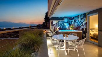 Remarkable new apartment with sea views for sale in Split  