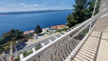 Appartement avec vue imprenable sur la mer, à 120 mètres de la mer 