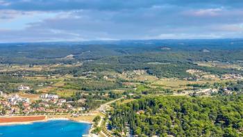 Terrain d'investissement à vendre à Rovinj avec vue sur la mer 