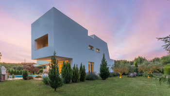 Stunning modern villa with designer interior, indoor pool and wellness - Zminj area 