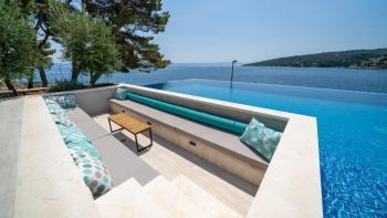 New villa on Brac on the 1st line to the sea, with boat mooring 