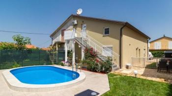 Attractively priced property in Umag area 