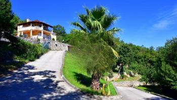 Charmante villa dans la région de Kraj près de Moscenicka Draga avec une vue imprenable sur la mer 