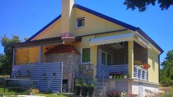 Lovely house in Poreč area, reasonable price 