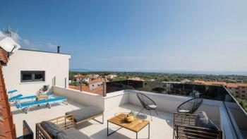 Penthouse neuf de luxe avec vue sur la mer à Liznjan près de Pula ! 