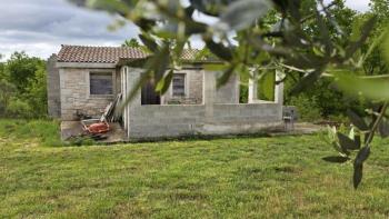 Maison dans la région de Rovinj, à 6 km de la mer ! 