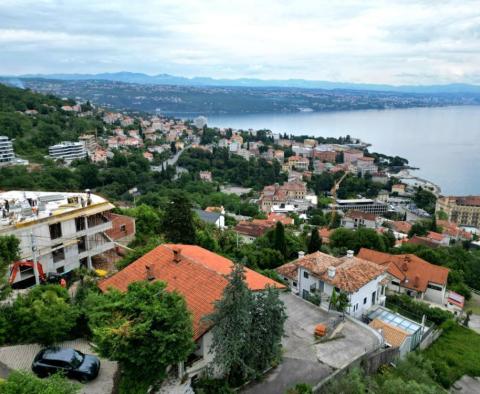 Detached house of 250m2 with a panoramic view of the sea in Opatija - pic 3