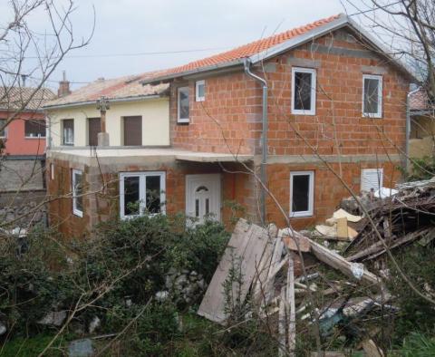 Maison à Jadranovo, Crikvenica, à vendre en état roh-bau. A 500m de la mer seulement ! - pic 4