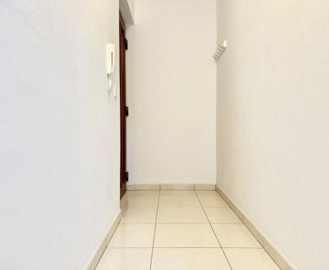 Wspaniały apartament z 3 sypialniami w pobliżu wszystkich obiektów w Tar-Vabriga - pic 10