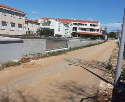 Terrain constructible dans la région de Zadar, à 90m de la mer seulement - pic 6