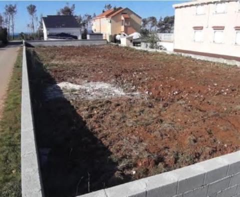 Terrain constructible dans la région de Zadar, à 90m de la mer seulement - pic 8