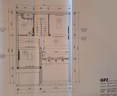 Rodinný dům s výhledem na moře v prestižní lokalitě ve Volosku - pic 19