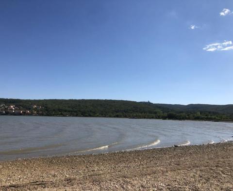 Ausgezeichnetes Baugrundstück in der Nähe des Meeres in Cizici, 100 Meter vom Wasserrand entfernt - foto 4