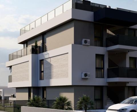 New complex of apartments in Trogir area in close vicinity to the sea - pic 38