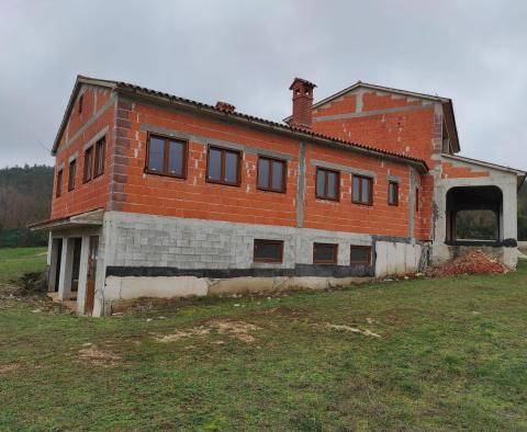 Villa avec un grand jardin dans la région de Rovinj, à seulement 5 km de la mer - pic 10