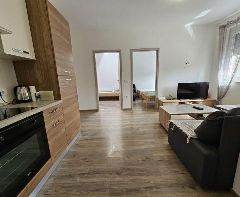 Maison de 3 appartements dans la région de Poreč - pic 11