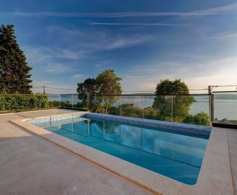 Villa mit Pool und Panoramablick auf das Meer in Crikvenica - foto 2