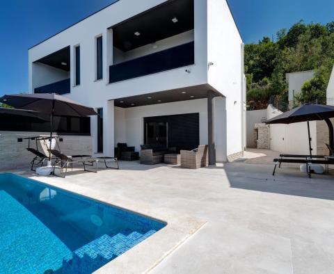 Villa mit Pool und Panoramablick auf das Meer in Crikvenica - foto 4