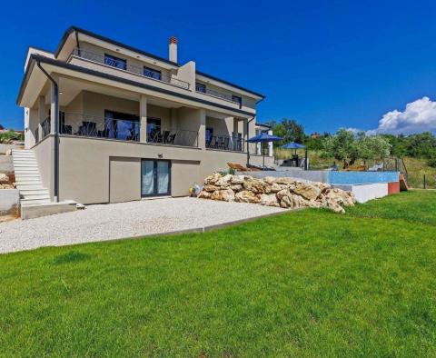 Villa with a panoramic view of the sea in Brtonigla - pic 8