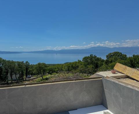 Exclusive duplex villa with pool and garage and panoramic sea view in Kostrena - pic 4