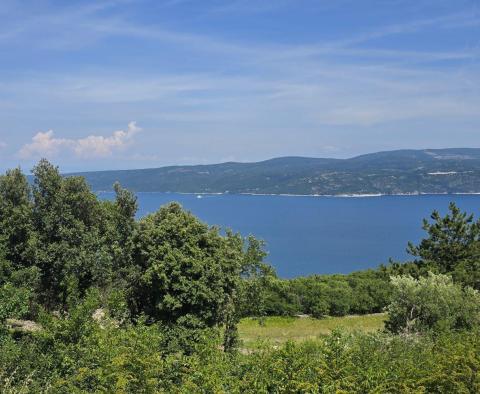 Building land with a beautiful view of the sea, ideal for building two villas in Rabac area - pic 2