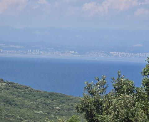 Terrain constructible avec une belle vue sur la mer, idéal pour construire deux villas dans le quartier de Rabac - pic 14