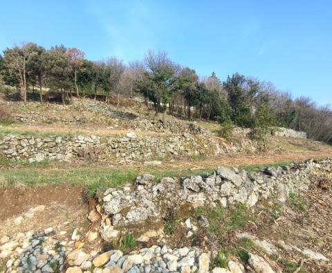 Terrain constructible avec une belle vue sur la mer, idéal pour construire deux villas dans le quartier de Rabac - pic 18