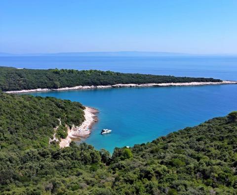 Großartiges Investitionsgrundstück in Marčana, 1. Reihe zum Meer - foto 4