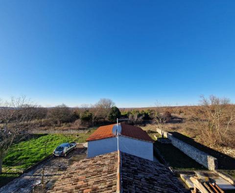 Stone house with two residential units in Svetvincenat - pic 8