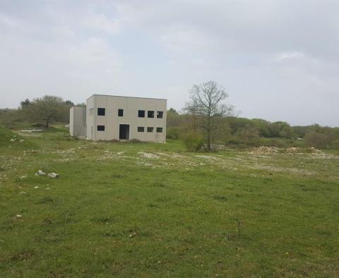 Land and storage hall in Barban - pic 4