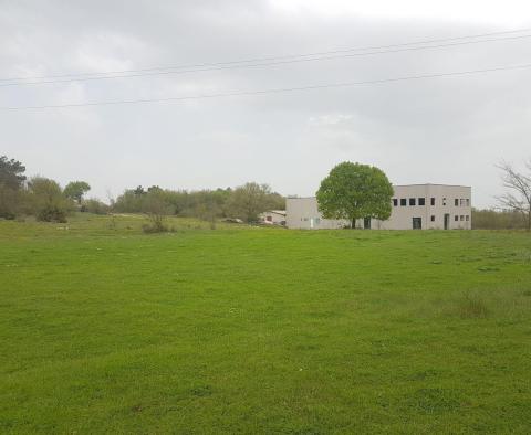 Land and storage hall in Barban - pic 5