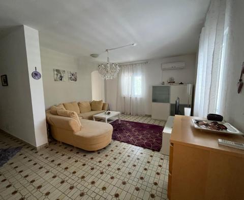 Nádherný dům se 2 apartmány v Gornji Karin, župa Zadar - pic 19