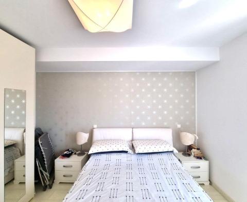 Luksusowy apartament z 3 sypialniami i pięknym widokiem na morze, Novigrad - pic 25