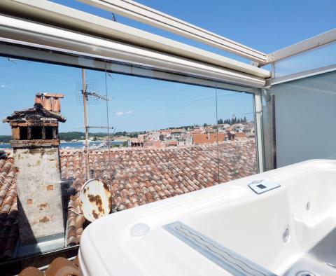 Superbly decorated property in the heart of Rovinj with roof terrace, view, jacuzzi - pic 3