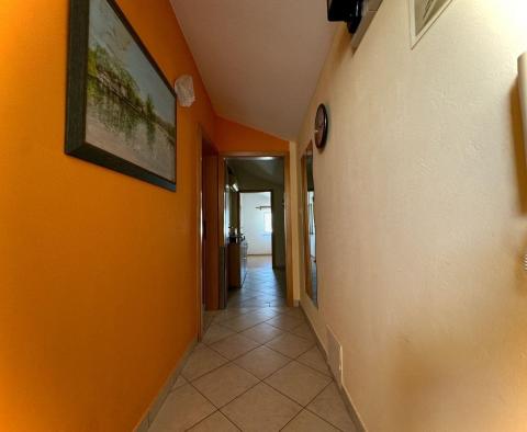 Spacious house with three apartments 600m from the sea in Malinska - pic 34