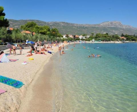 Villa à Kastela avec piscine et garage, à vendre - pic 6