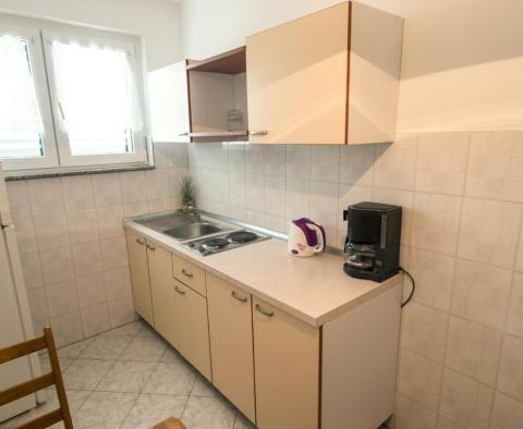 Samostatně stojící dům s apartmány v prestižní lokalitě na ostrově Rab, na prodej - pic 15