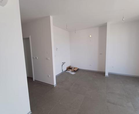 Neue Ein-Zimmer-Wohnung auf Ciovo, Trogir, zu verkaufen - foto 6