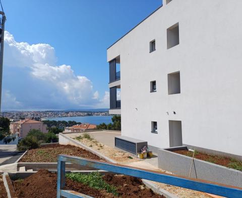 Appartement neuf d'une chambre à Ciovo, Trogir, à vendre - pic 2